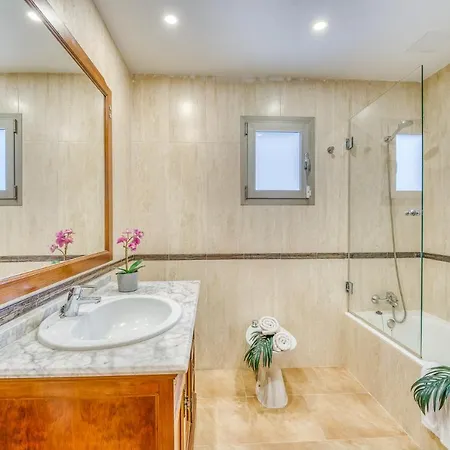 Ideal Mallorca - Pintor Nyaraló Port de Pollença